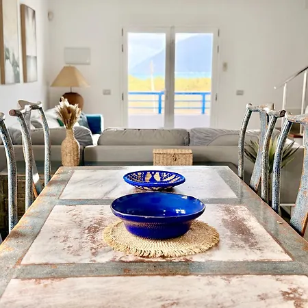 Ocean View House * פאמארה